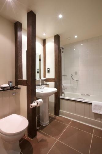 Hotel The Swan
