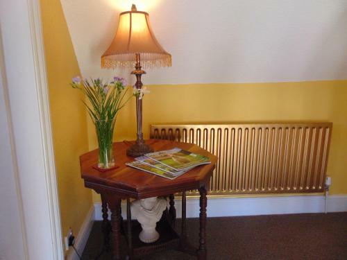 Bed & Breakfast Holywell House