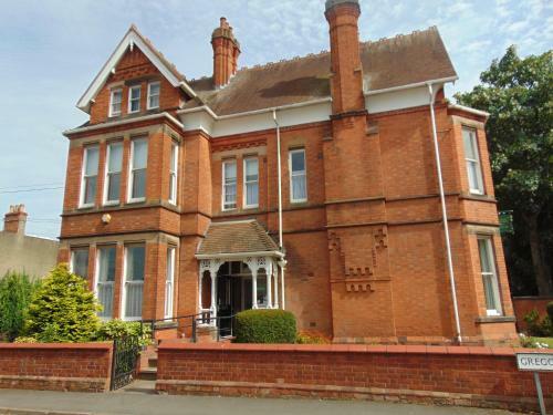 Bed & Breakfast Holywell House