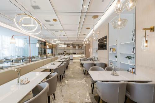 Atour Hotel Industrial Park Dongsha Lake