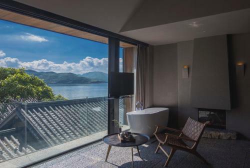 Yakamoz Erhai Hotel