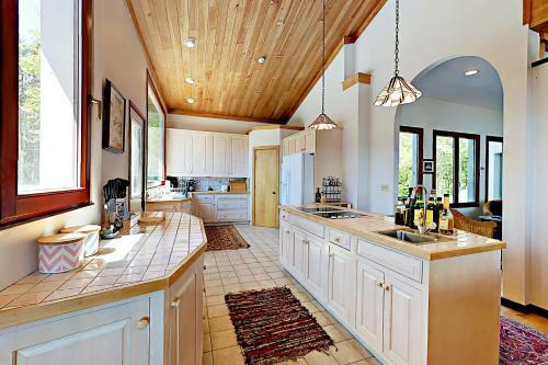 Oceanfront Gem