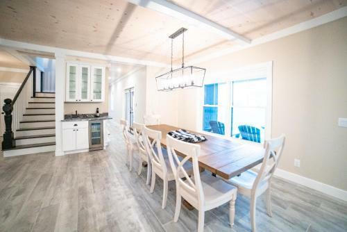 Ocean Front, Beach Access, New Build, Game Room