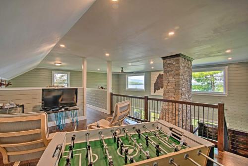 2-acre Lakefront Greenville Home With Cottage And Dock