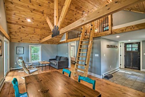 2-acre Lakefront Greenville Home With Cottage And Dock