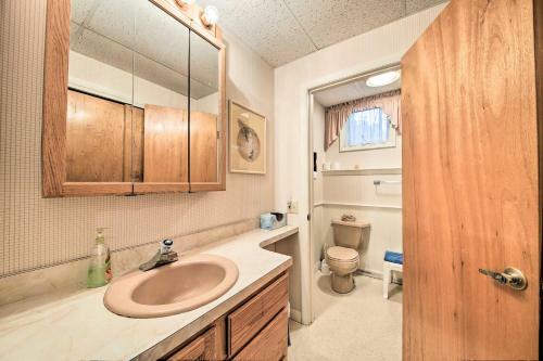 Charming Home With Deck - Steps To Casco Bay!
