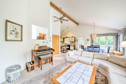 Charming Home With Deck - Steps To Casco Bay!