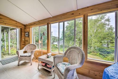 Charming Home With Deck - Steps To Casco Bay!