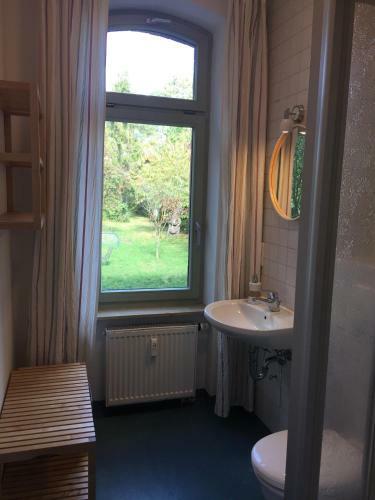 Apartamento Ferienwohnung Huttenstra�e Halle