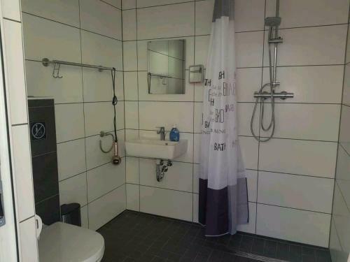 Mietwohnwagen Auf Dem Campingplatz Westerkoog Bei B�sum