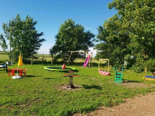 Mietwohnwagen Auf Dem Campingplatz Westerkoog Bei B�sum
