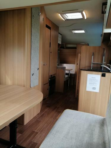 Mietwohnwagen Auf Dem Campingplatz Westerkoog Bei B�sum