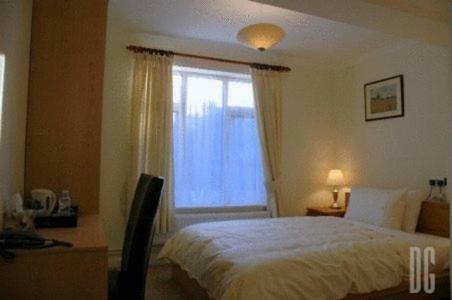 Bed & Breakfast White Gates Hotel