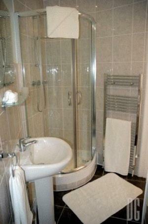 Bed & Breakfast White Gates Hotel