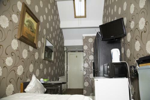 Hostal Ashfield Hotel
