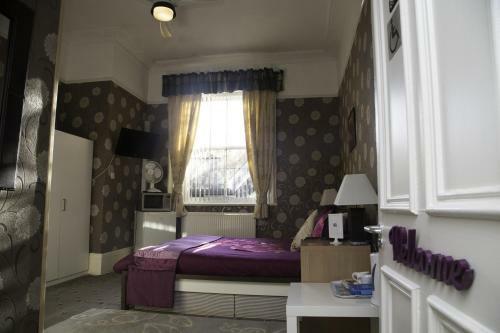 Hostal Ashfield Hotel