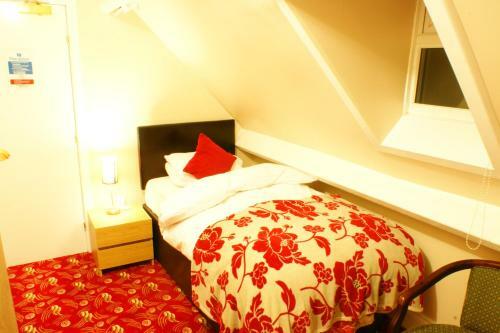 Hostal Edgerton Guest House