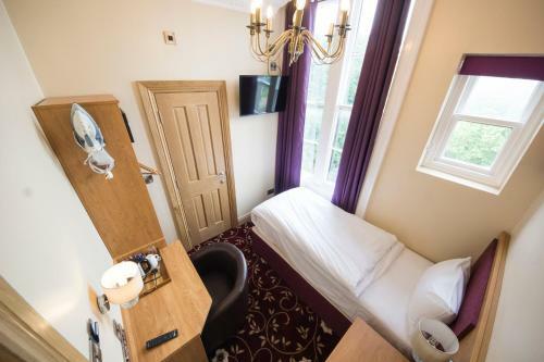 Hostal Edgerton Guest House