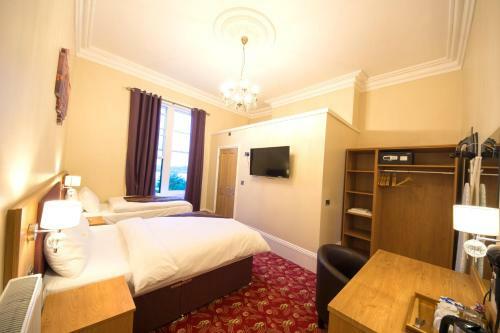 Hostal Edgerton Guest House