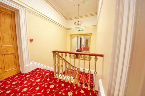 Hostal Edgerton Guest House