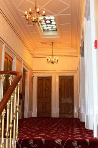 Hostal Edgerton Guest House