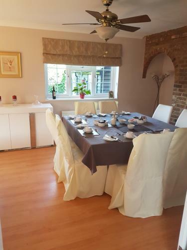 Hostal The Barn Annexe