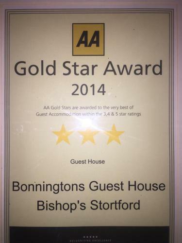 Hostal Bonningtons Stansted B&B