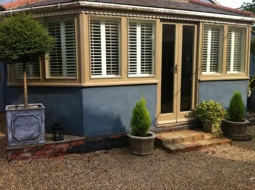 Hostal Bonningtons Stansted B&B
