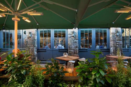 Posada Ye Olde Bulls Head Inn & Townhouse