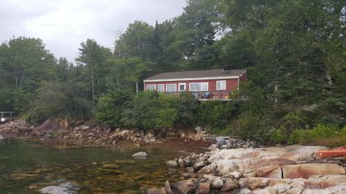 Teelcovecottagemaine