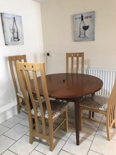 Inviting 2-bed Apartment In Derry