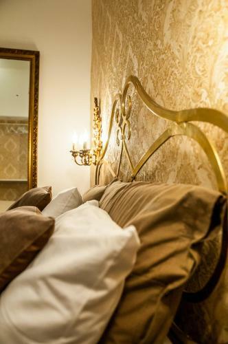 Hostal Domus Sanfelice Suite