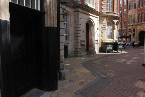 Immaculate 1-bed Mezzaine Apartment In Nottingham