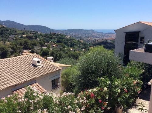 Chambre Ind�pendante Avec Sdb, Clim Et Parking Priv�