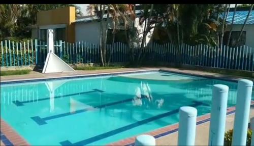 Lugar Encantador Con Piscina Y C�lido Clima.
