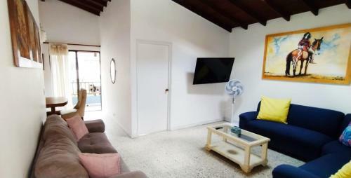 Bonita Y Confortable Casa, Excelente Ubicaci�n.