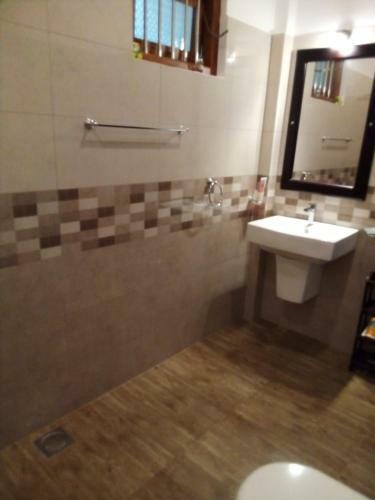 Hostal Charly Villa