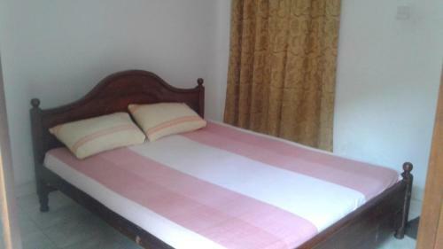 Hostal Sanalee Guest