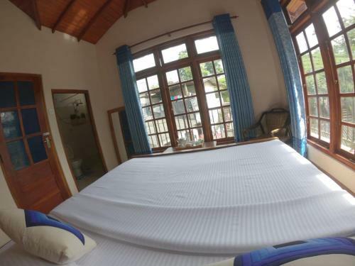 Hostal Ulpatha Guest House