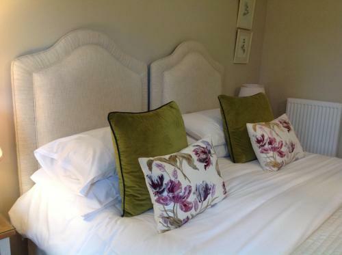 Hostal Great Ashley Farm B&B