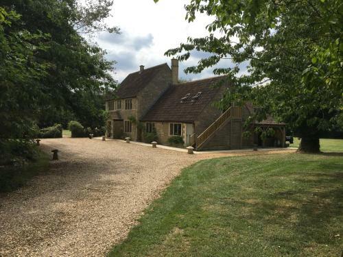 Hostal Great Ashley Farm B&B