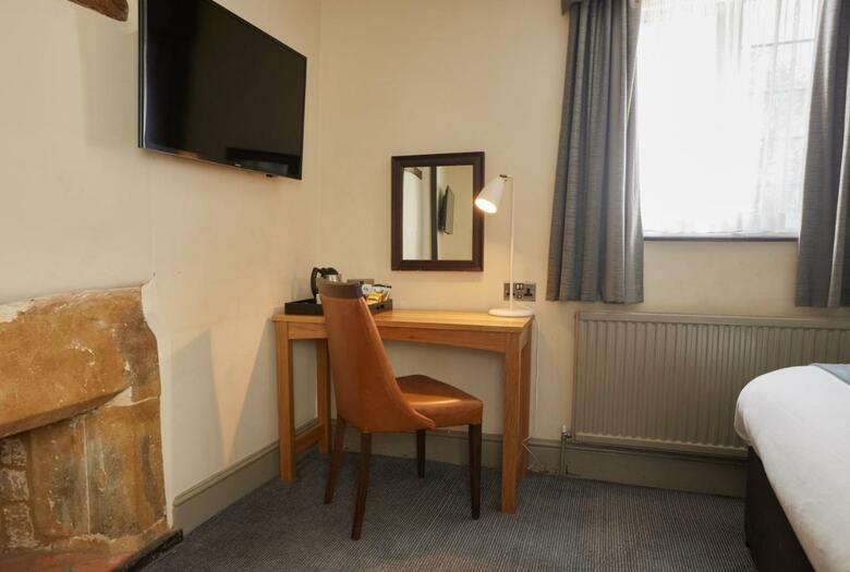 Red Lion Hotel