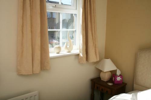 Hostal Hanwell House