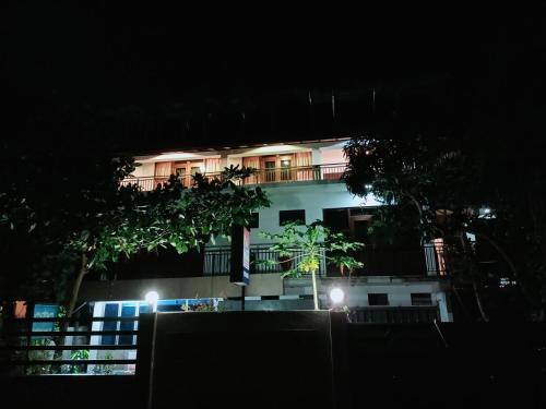 Hostal Way Point 3