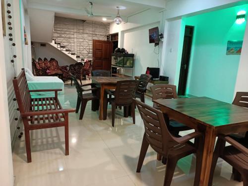 Hostal Way Point 3
