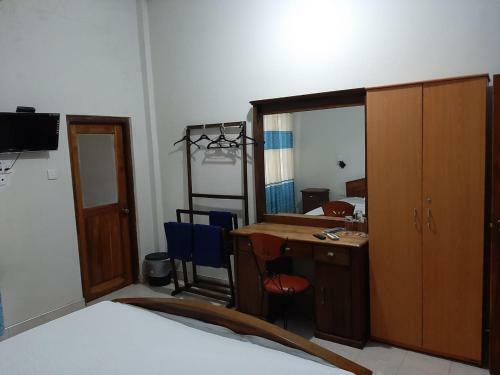 Hostal The Golden Residence