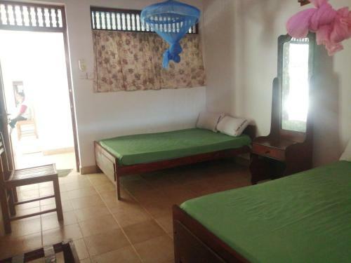 Hostal Siriliya Rest