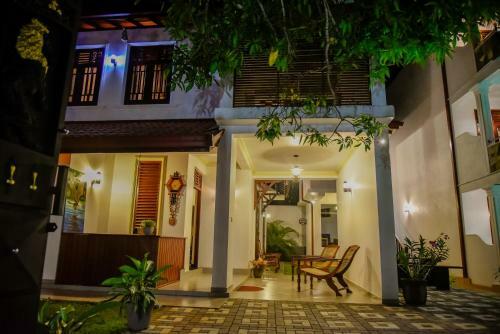 Hostal Villa De White Sambur