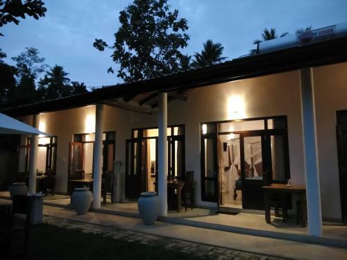 Bed & Breakfast Ruk Villa No 1, Hikkaduwa, Srilanka