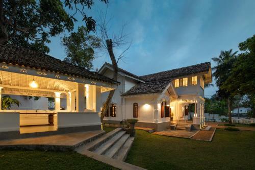 Villa River Stone By Poseidon